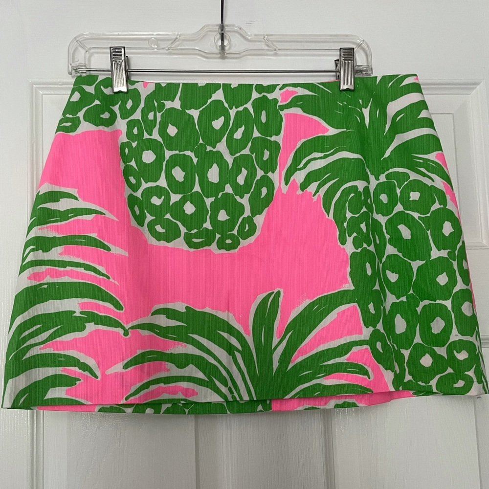 Lilly Pulitzer Mini Skirt - Size 8 - Pink / Green